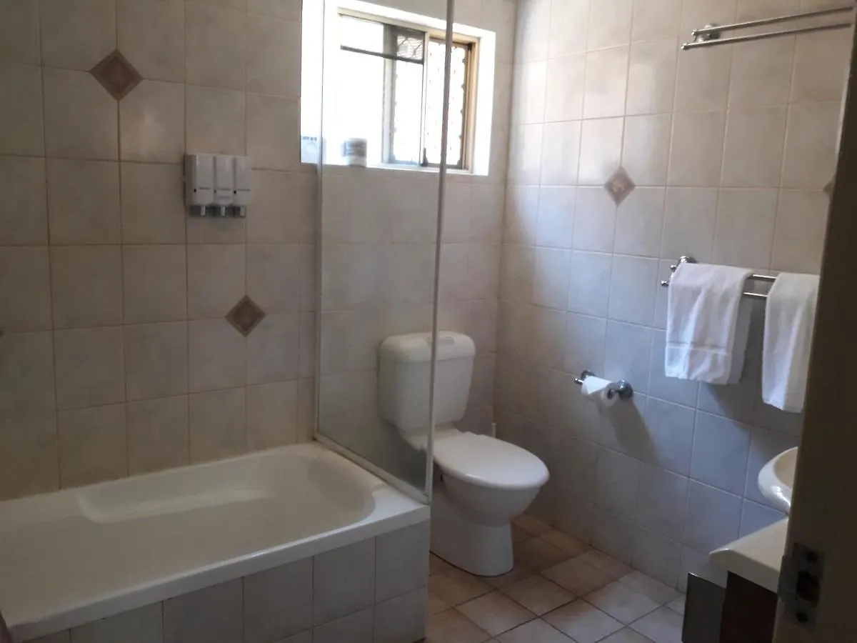 Motel Country Gardens Motor Inn Toowoomba